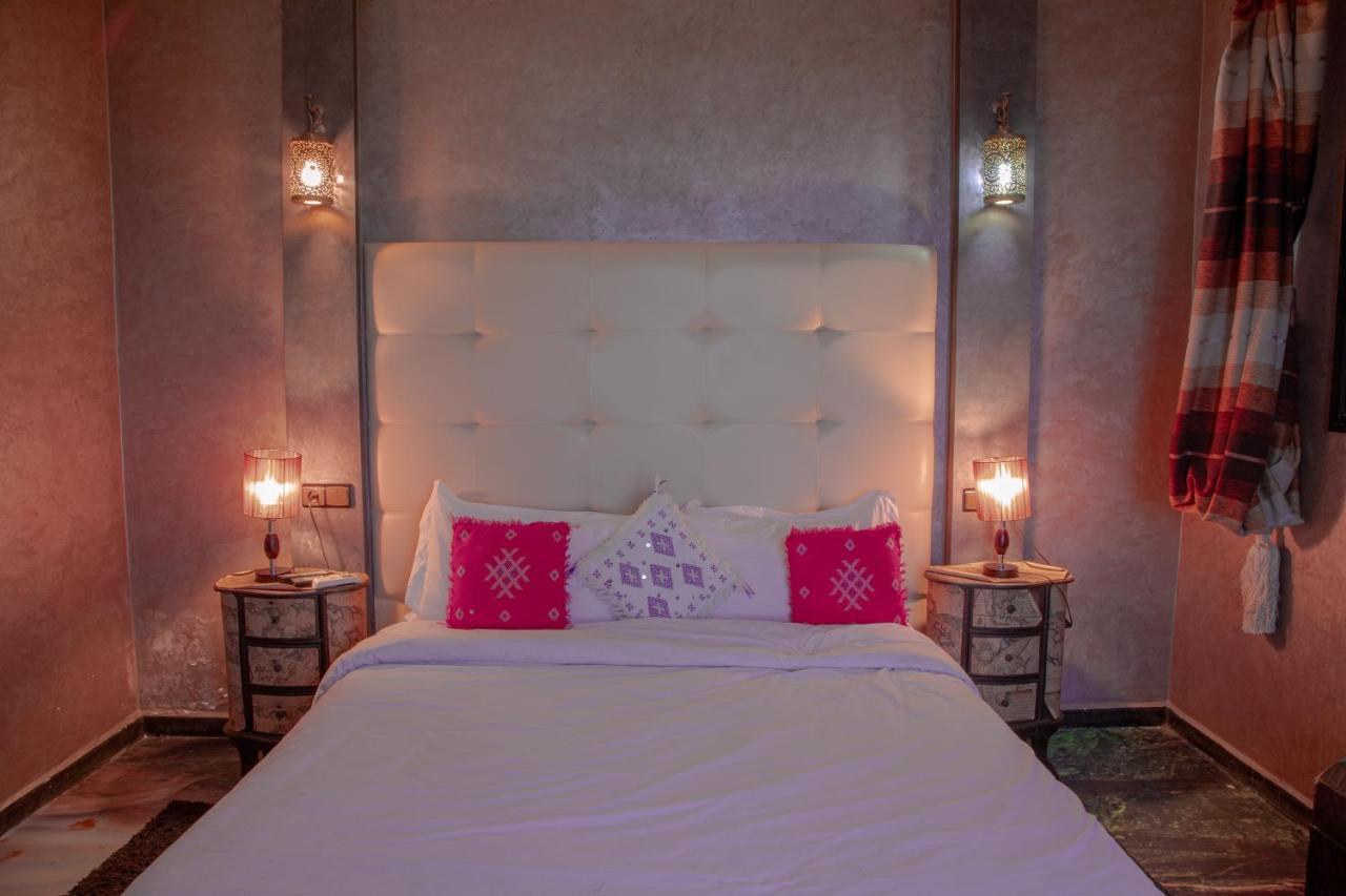 Jnanat Aicha Guesthouse Wawizelte エクステリア 写真