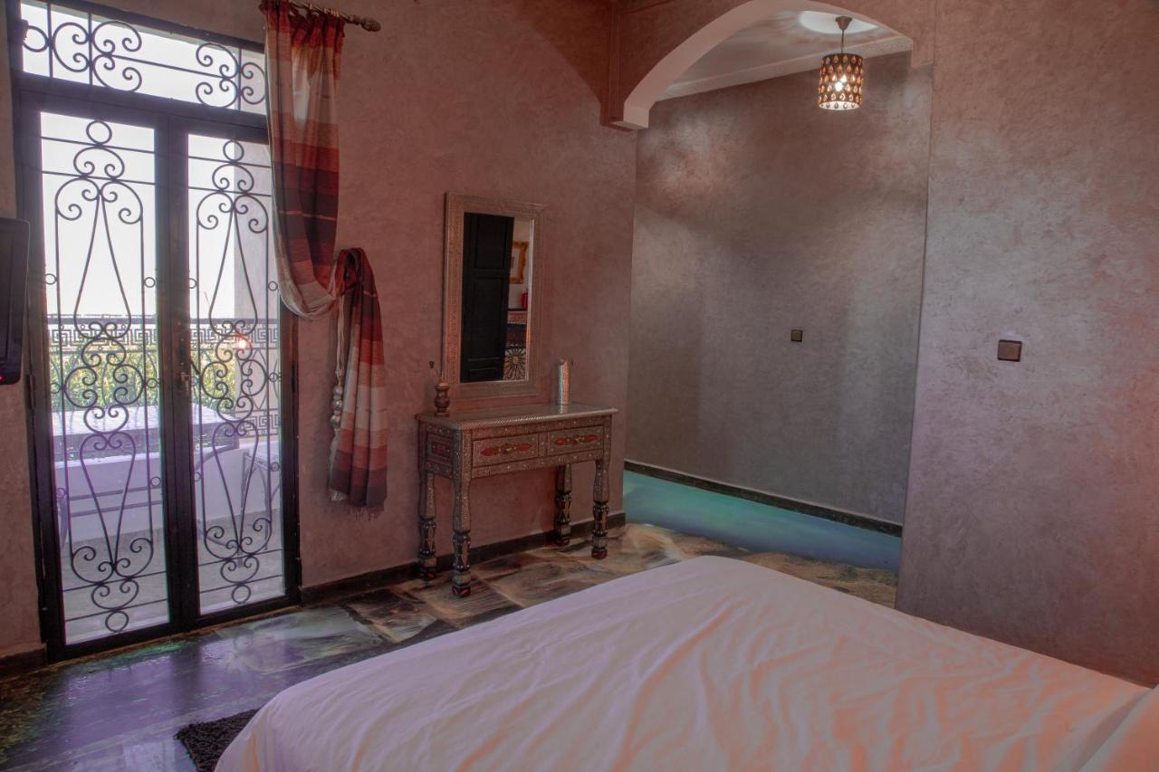 Jnanat Aicha Guesthouse Wawizelte エクステリア 写真