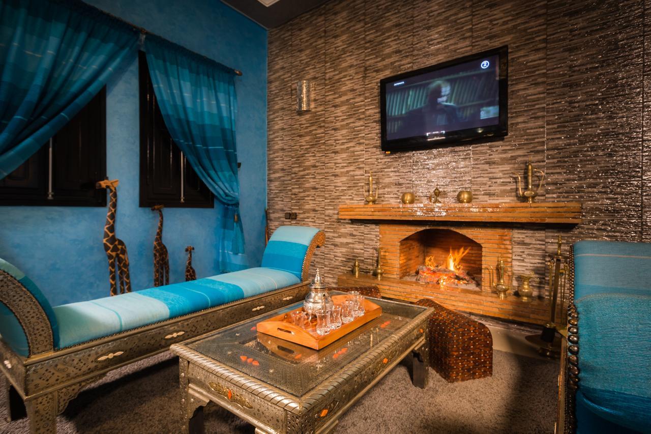 Jnanat Aicha Guesthouse Wawizelte エクステリア 写真